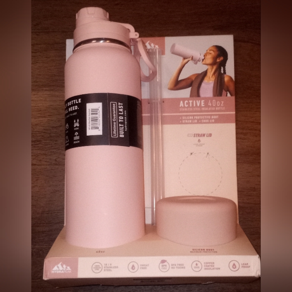 Hydrapeak 40oz stainless steel insulated bottles in blush pink